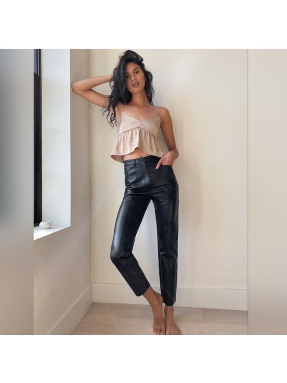Aritzia Wilfred Rebel Faux Leather High Rise straight Leg Pant in Black Sz 4